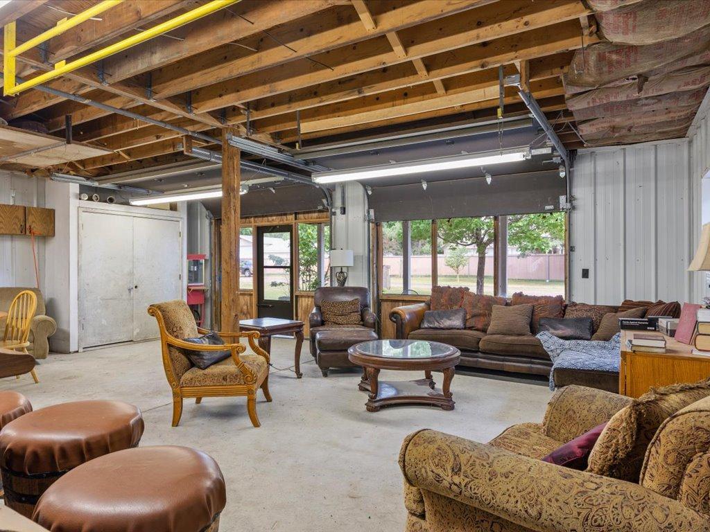 27177 Ridgewood Drive