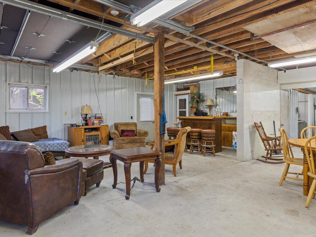 27177 Ridgewood Drive