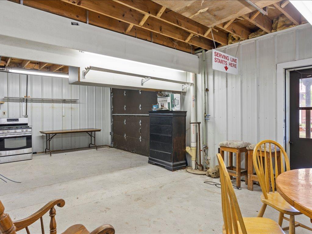 27177 Ridgewood Drive
