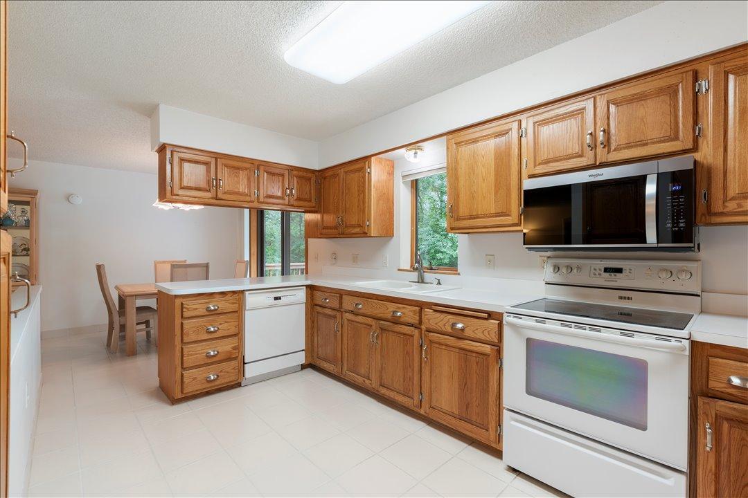 2009 Crestview Lane
