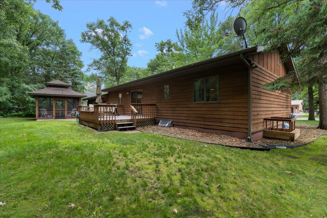 2009 Crestview Lane