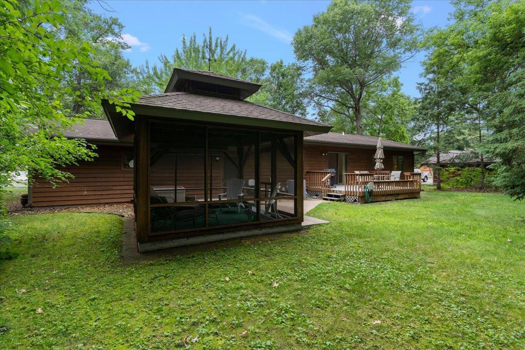 2009 Crestview Lane