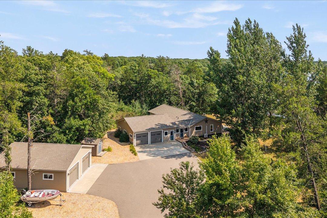 1565 Stallion Road SW