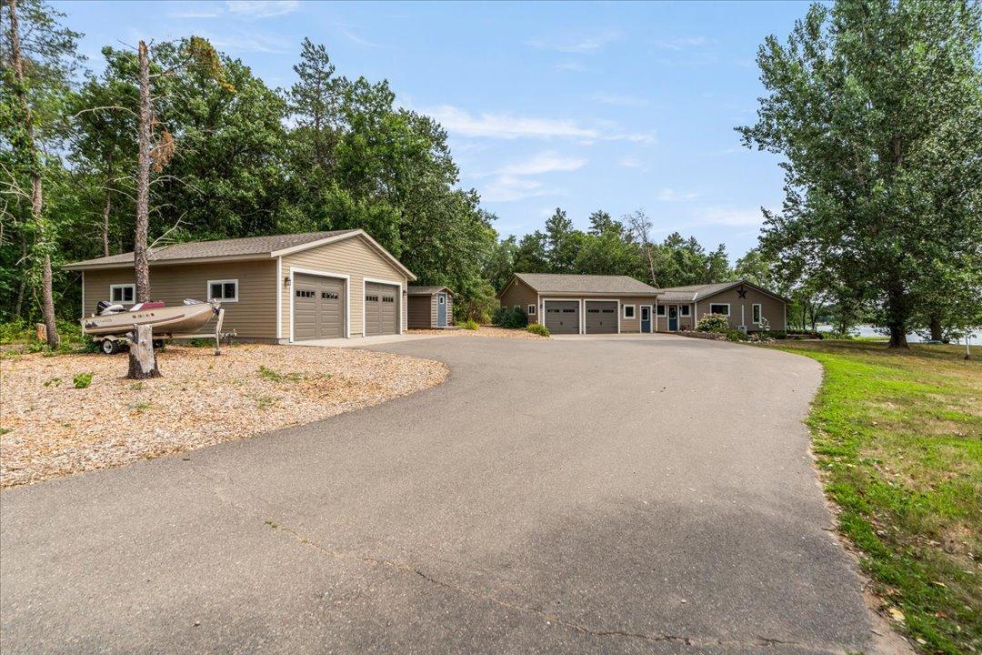 1565 Stallion Road SW