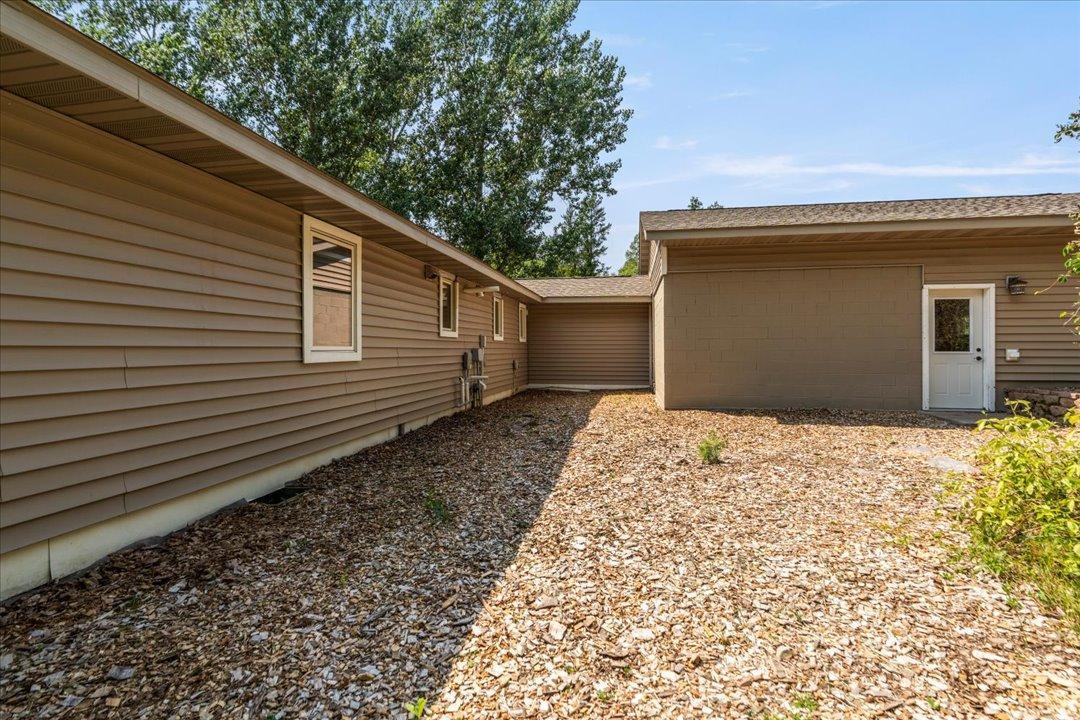 1565 Stallion Road SW