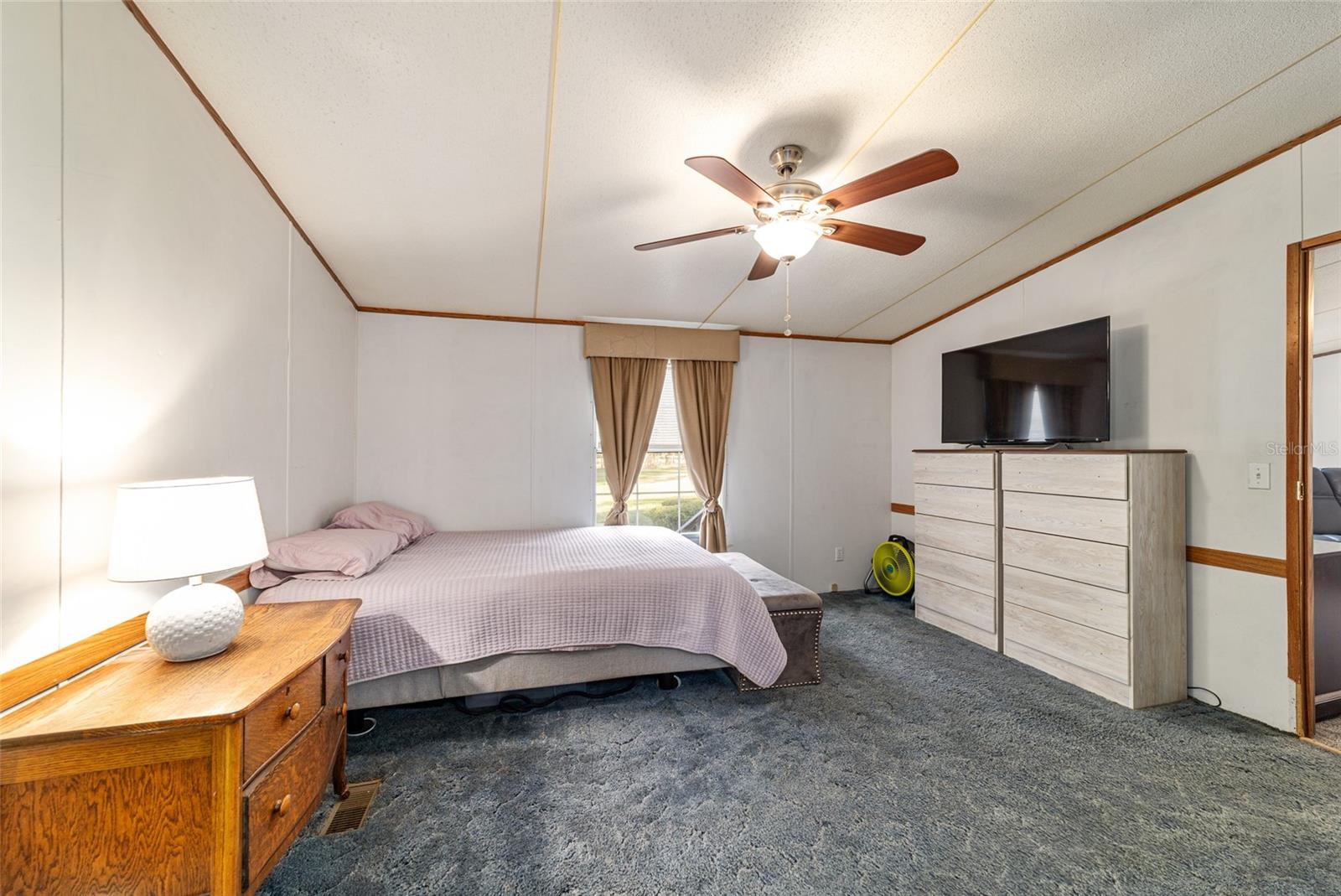 2952 NE 175TH STREET RD