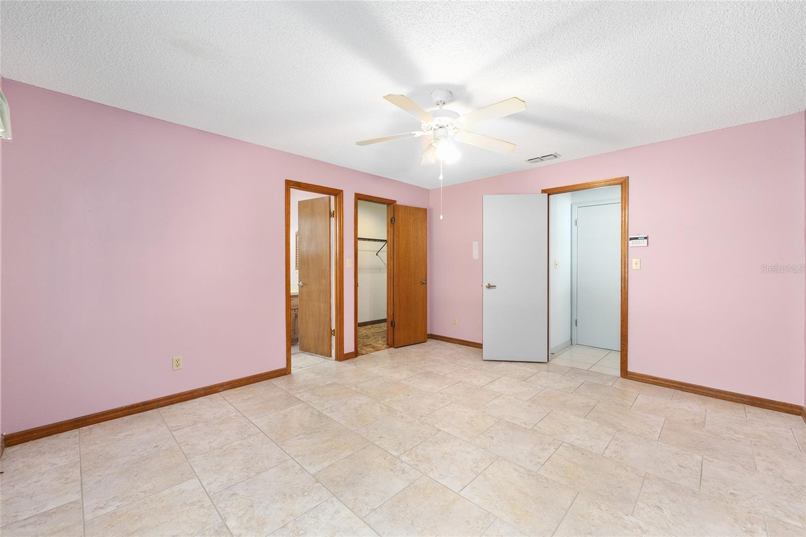 3515 NE 43RD PL