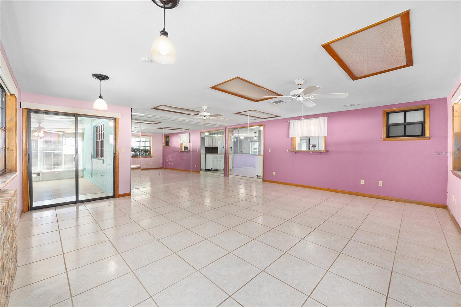 3515 NE 43RD PL