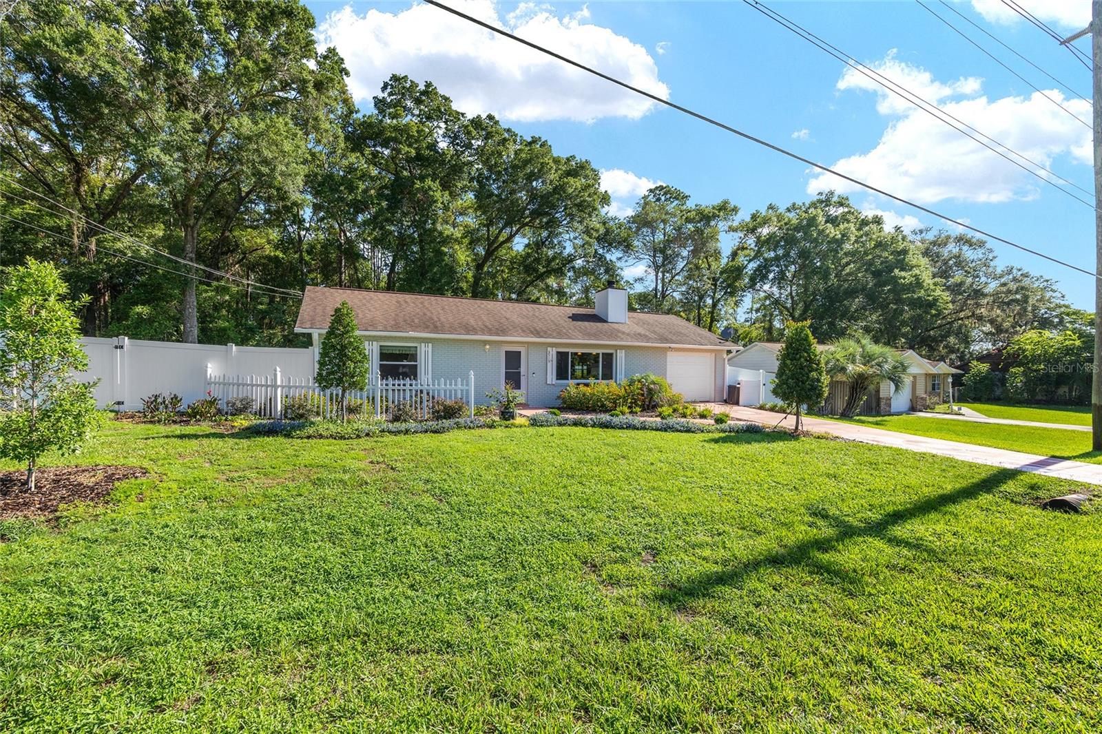 3515 NE 43RD PL