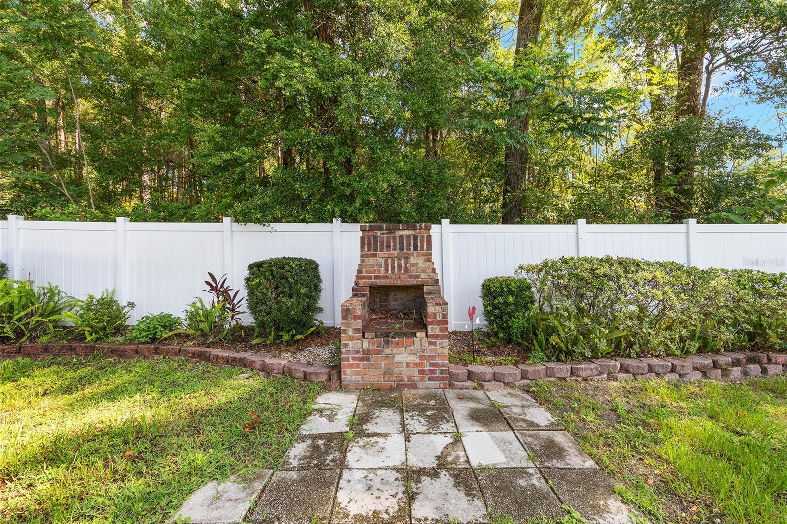 3515 NE 43RD PL