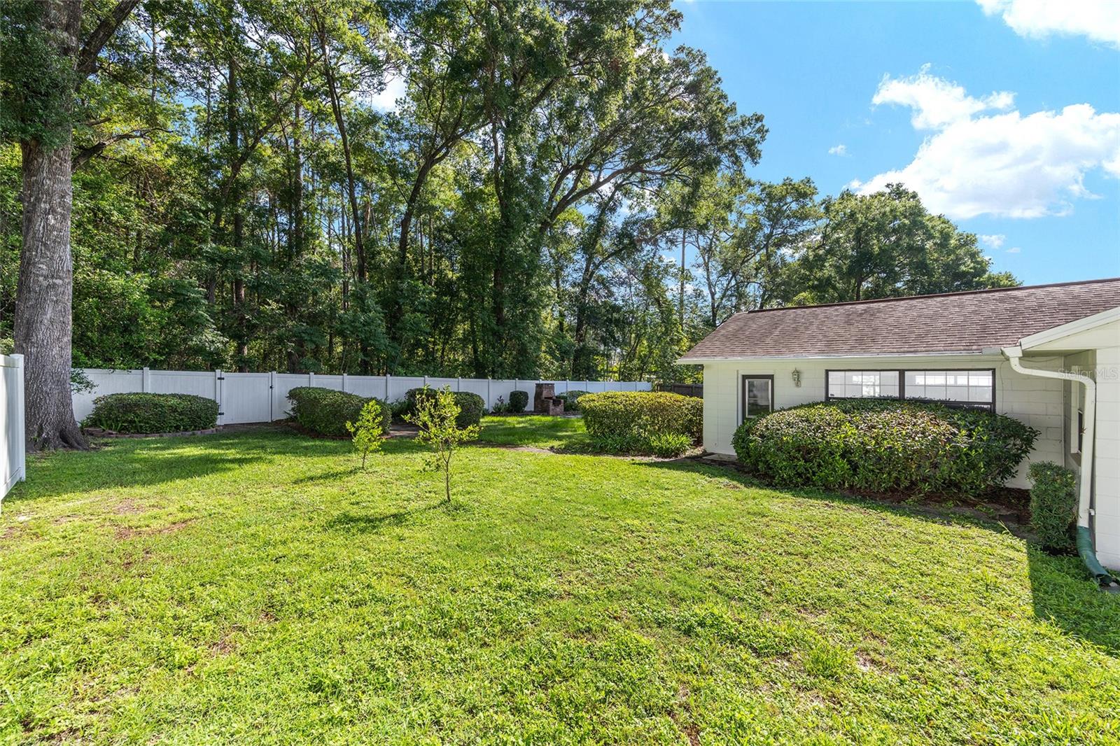3515 NE 43RD PL