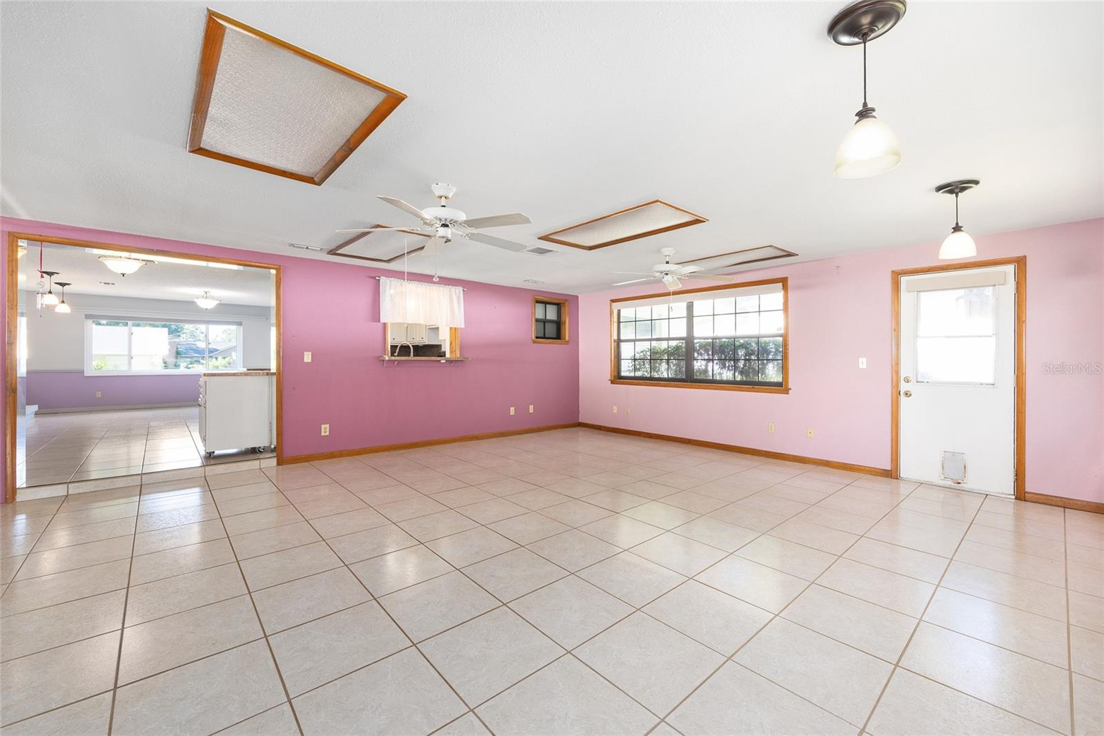 3515 NE 43RD PL