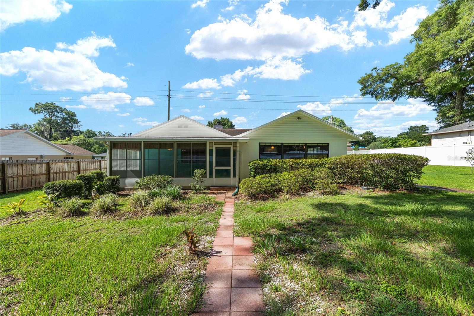 3515 NE 43RD PL