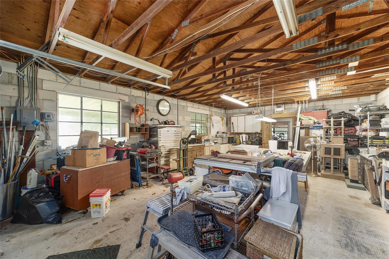 3200 NE 97TH STREET RD