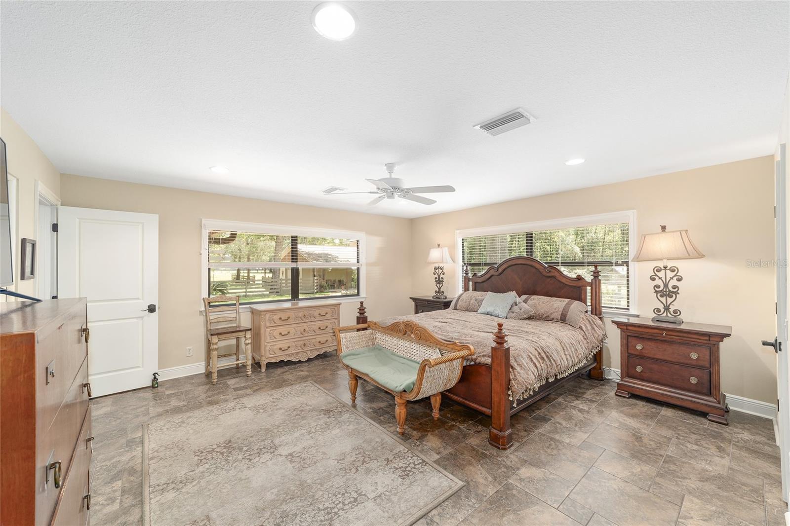 3200 NE 97TH STREET RD
