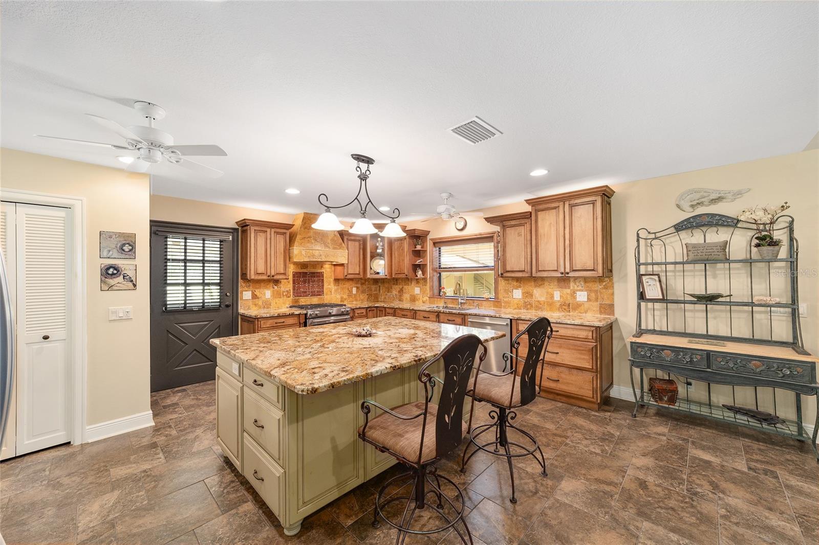 3200 NE 97TH STREET RD