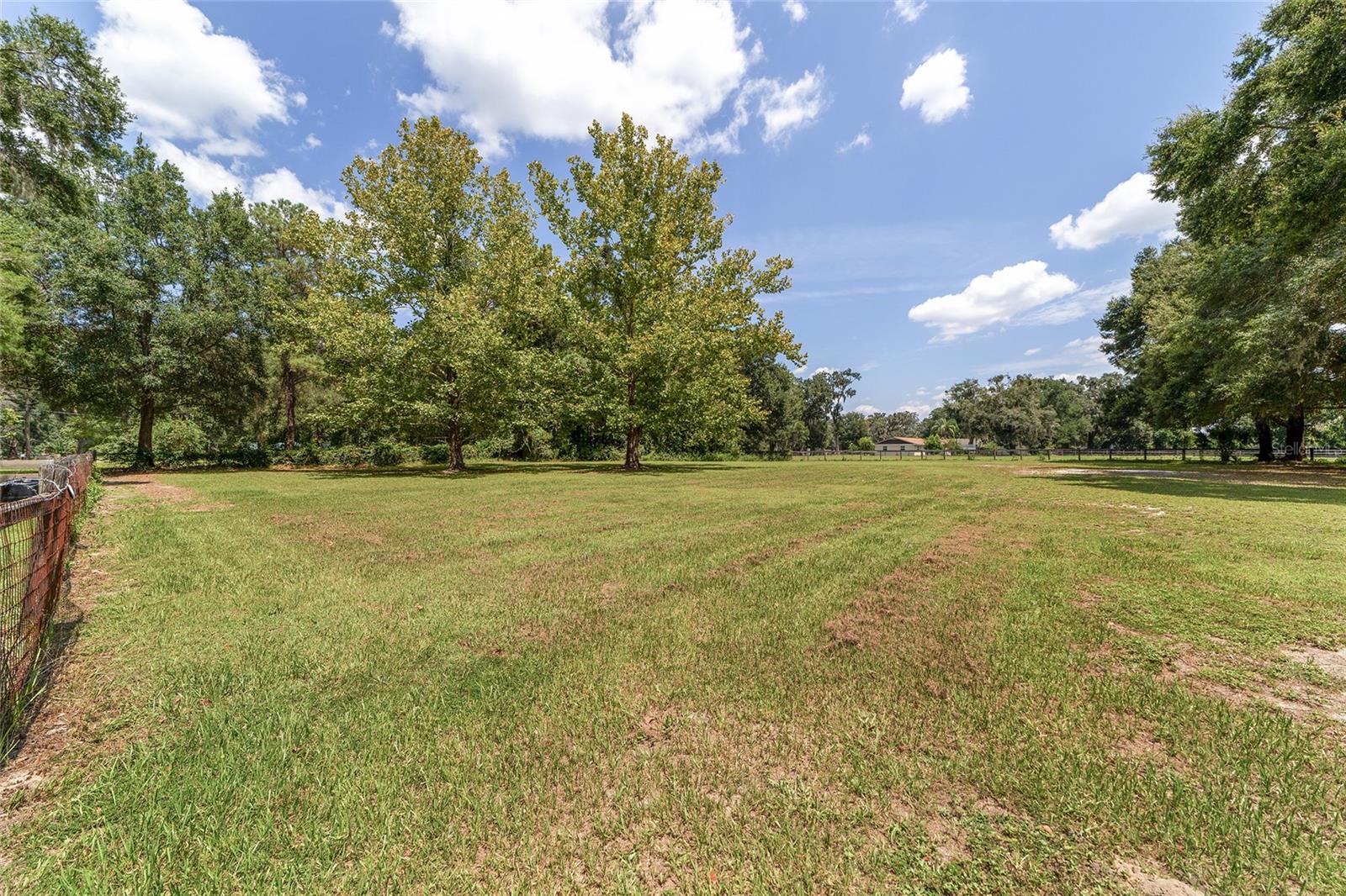 3200 NE 97TH STREET RD