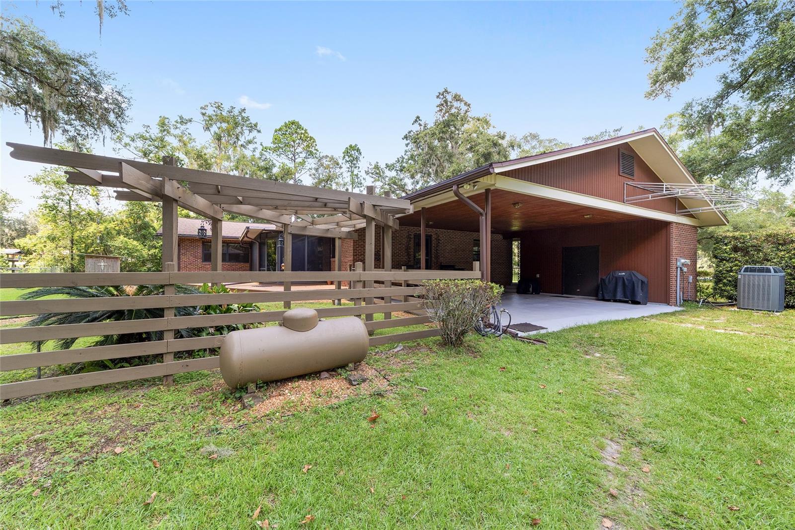 3200 NE 97TH STREET RD