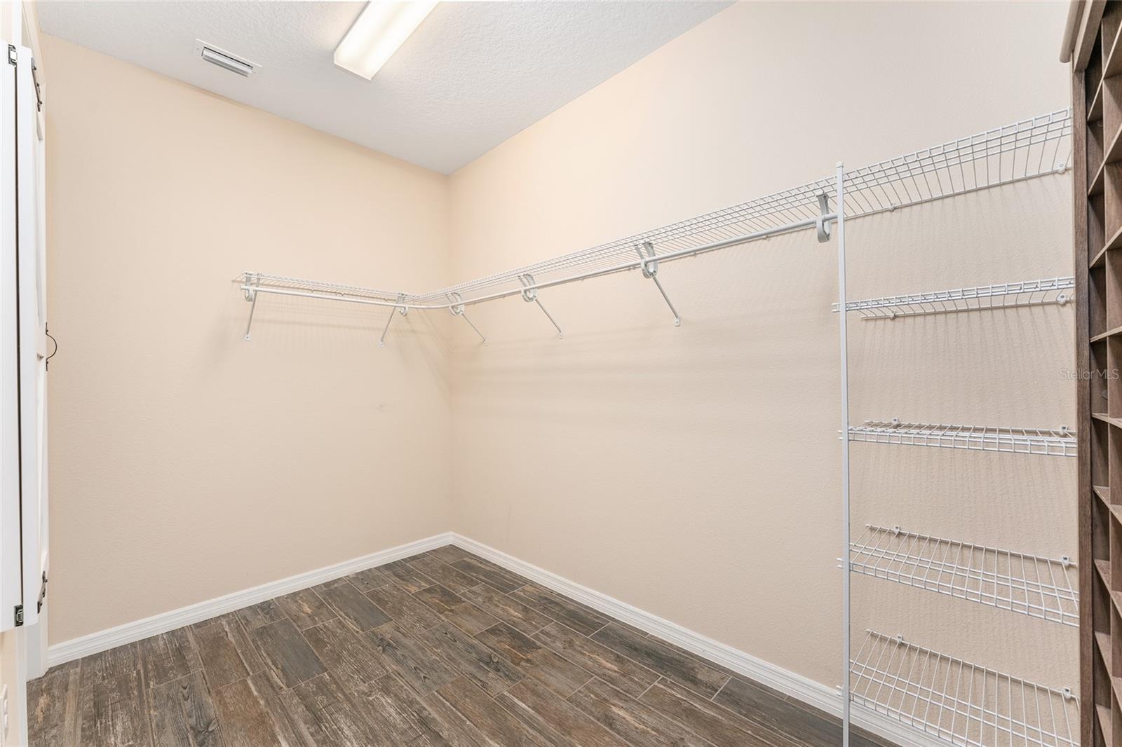 5565 NW 43RD LANE RD