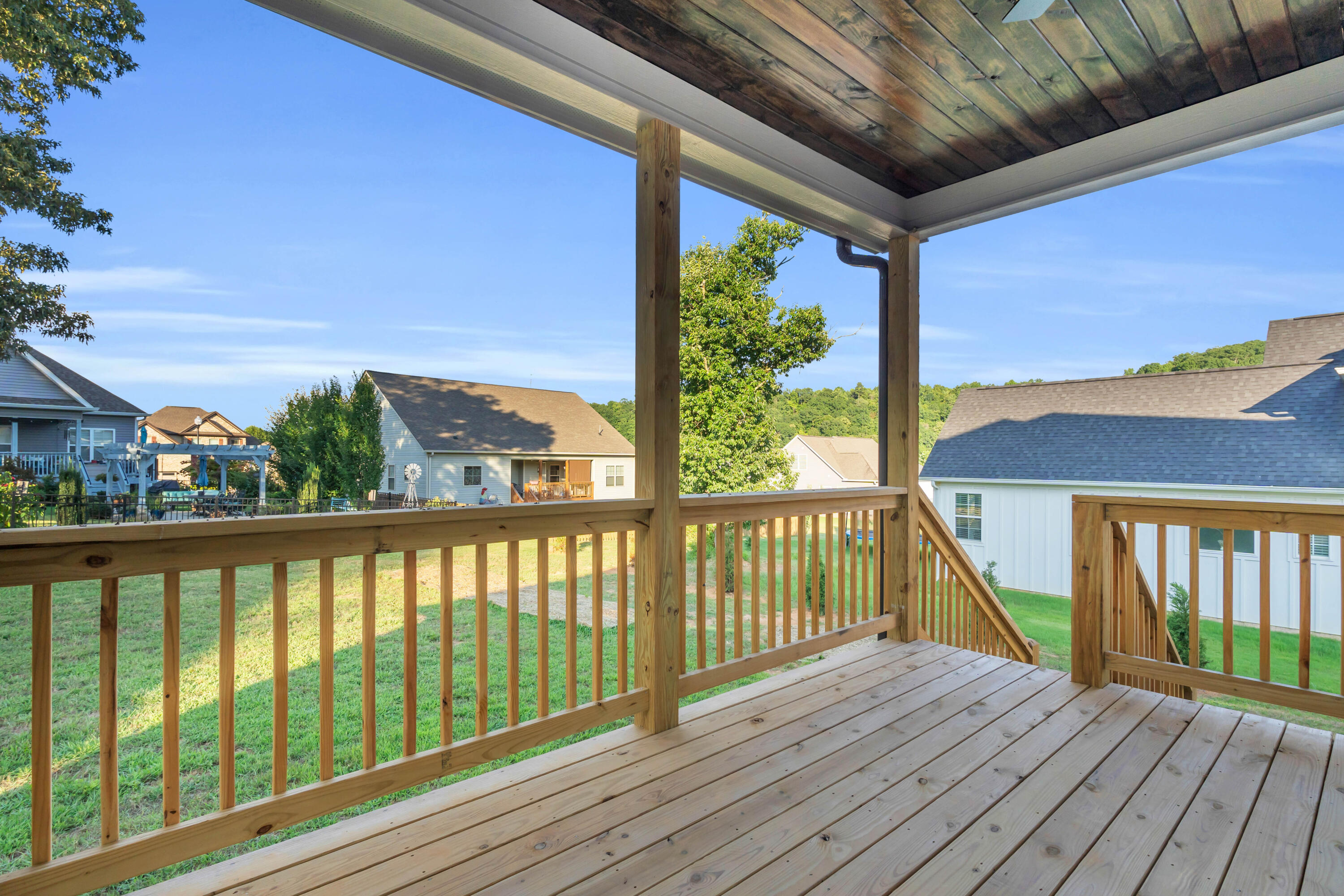 115 White Tail Lane
