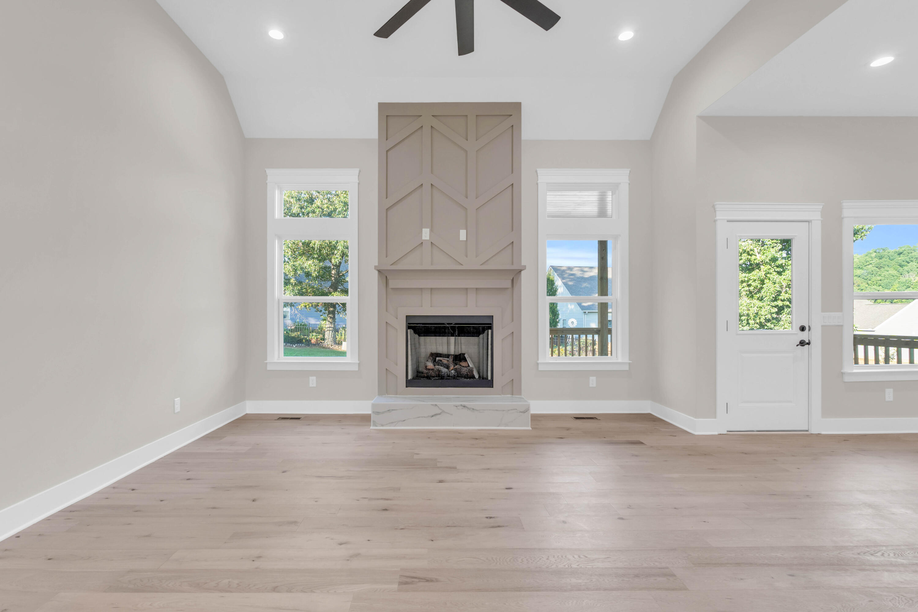115 White Tail Lane