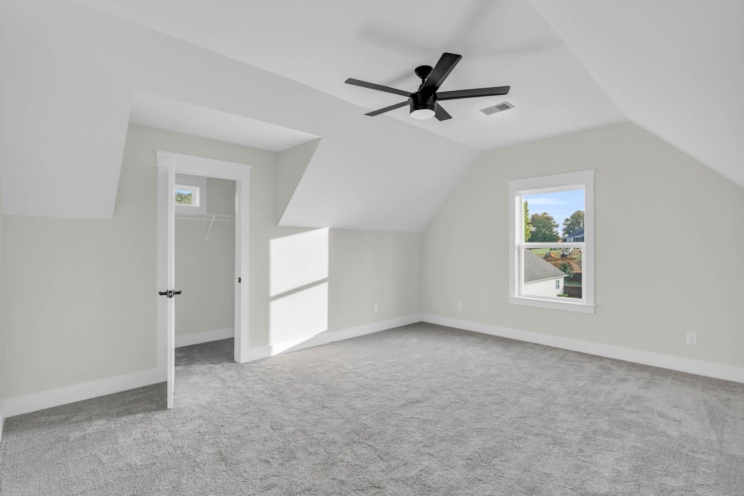 115 White Tail Lane