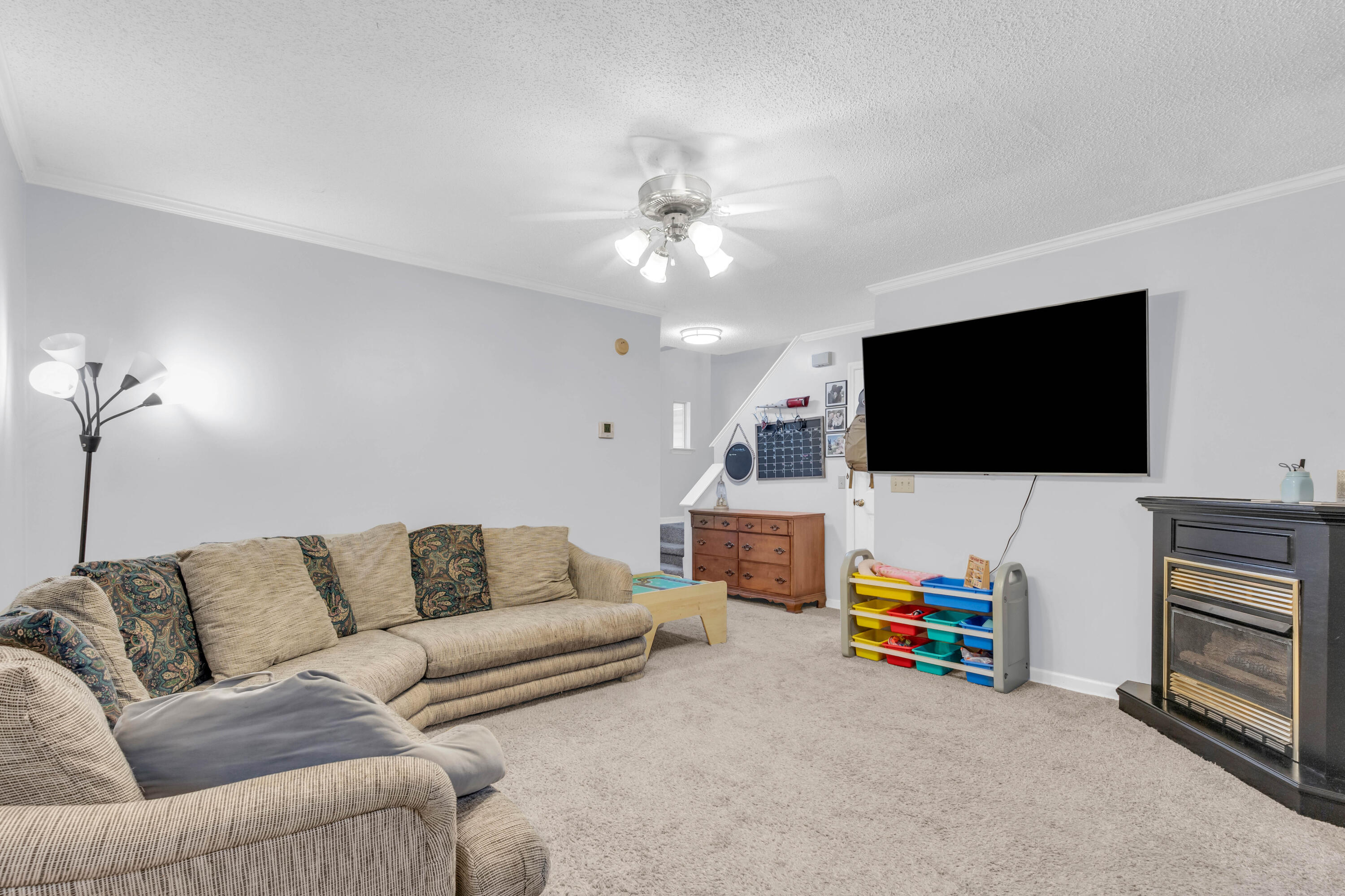 7524 Eric Drive