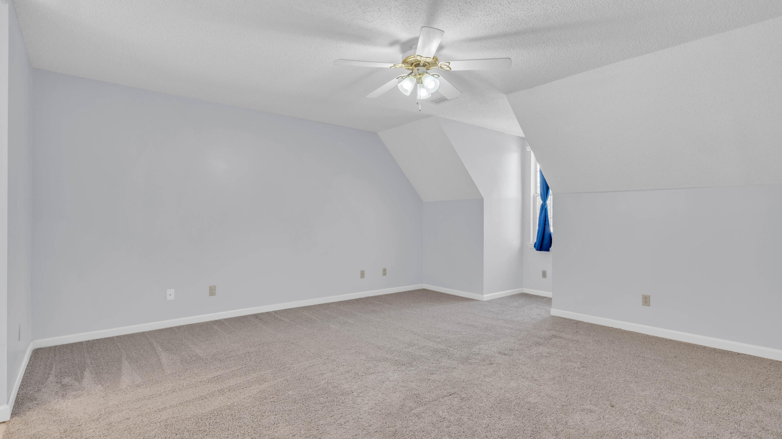 7524 Eric Drive