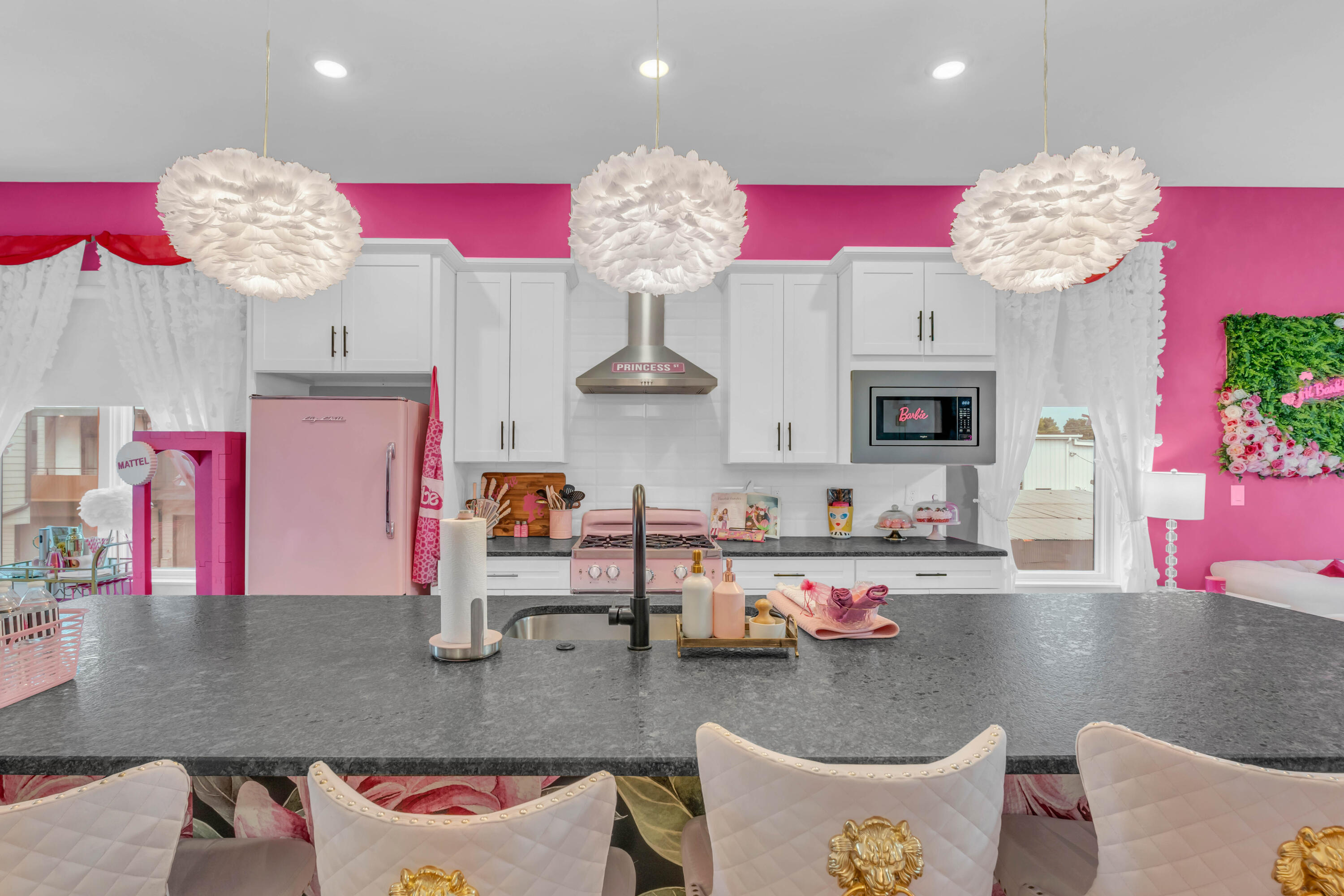 789 Burnside Place