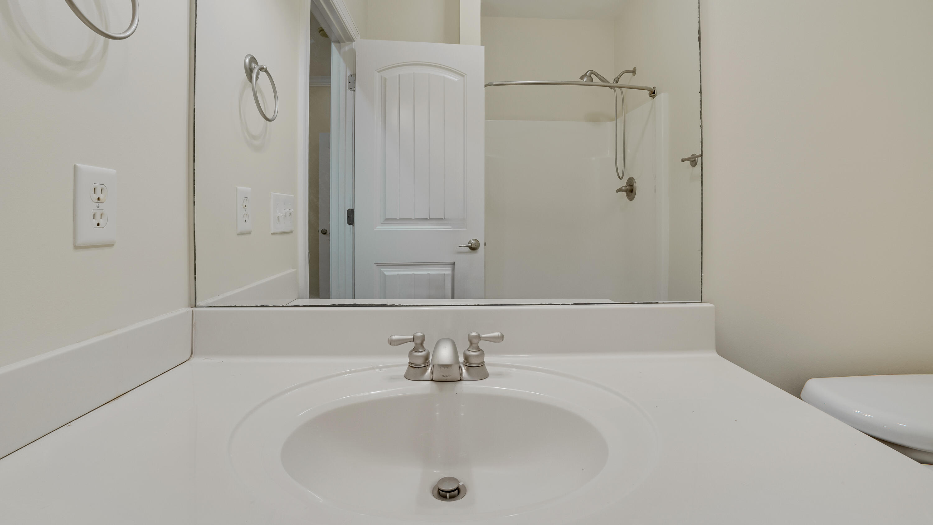 7685 Magnolia Leaf Lane