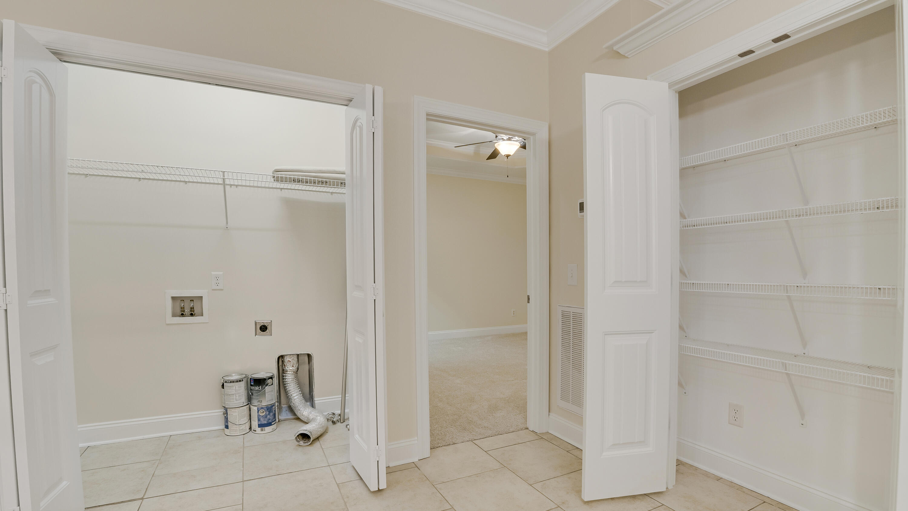 7685 Magnolia Leaf Lane