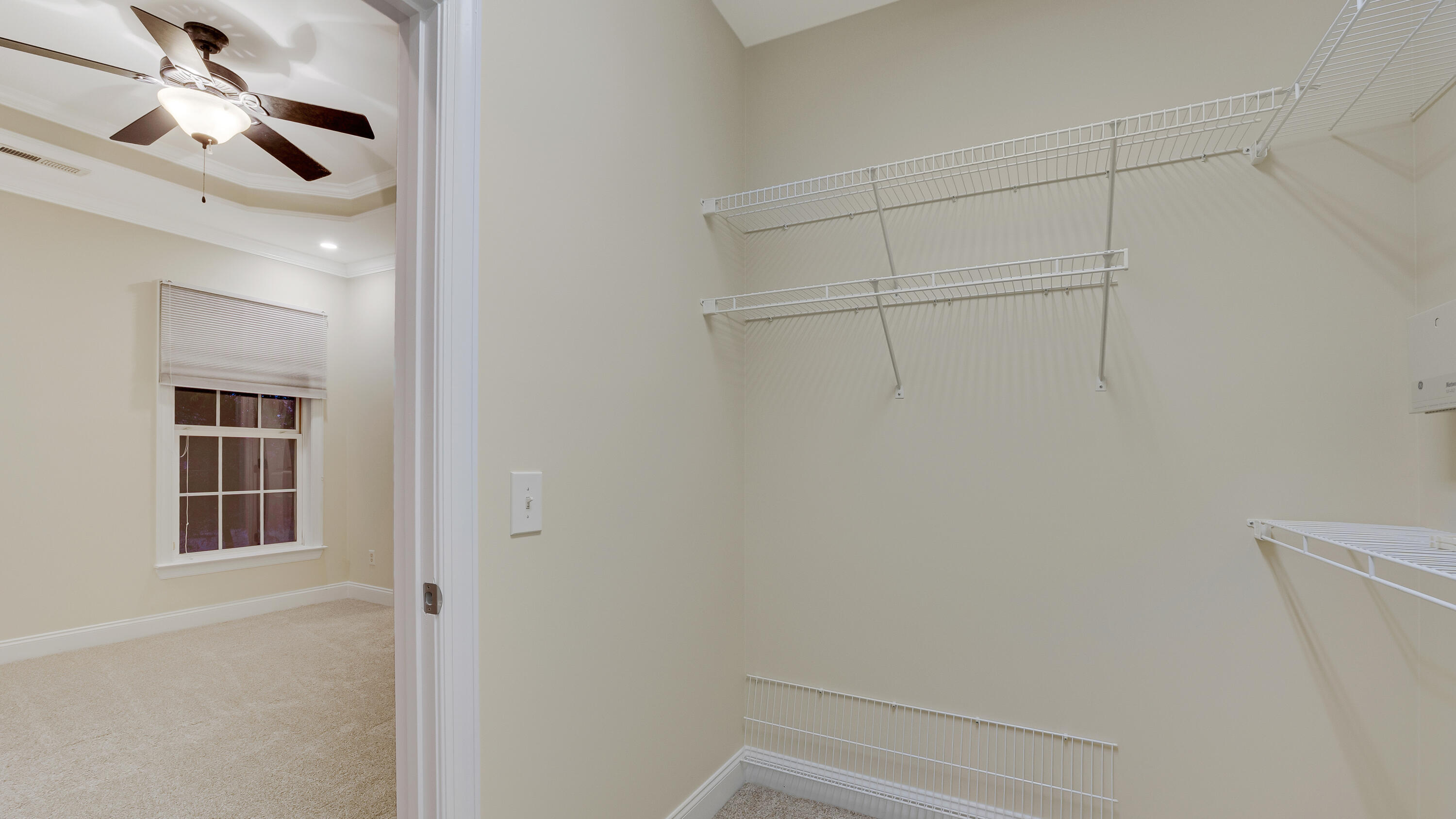 7685 Magnolia Leaf Lane