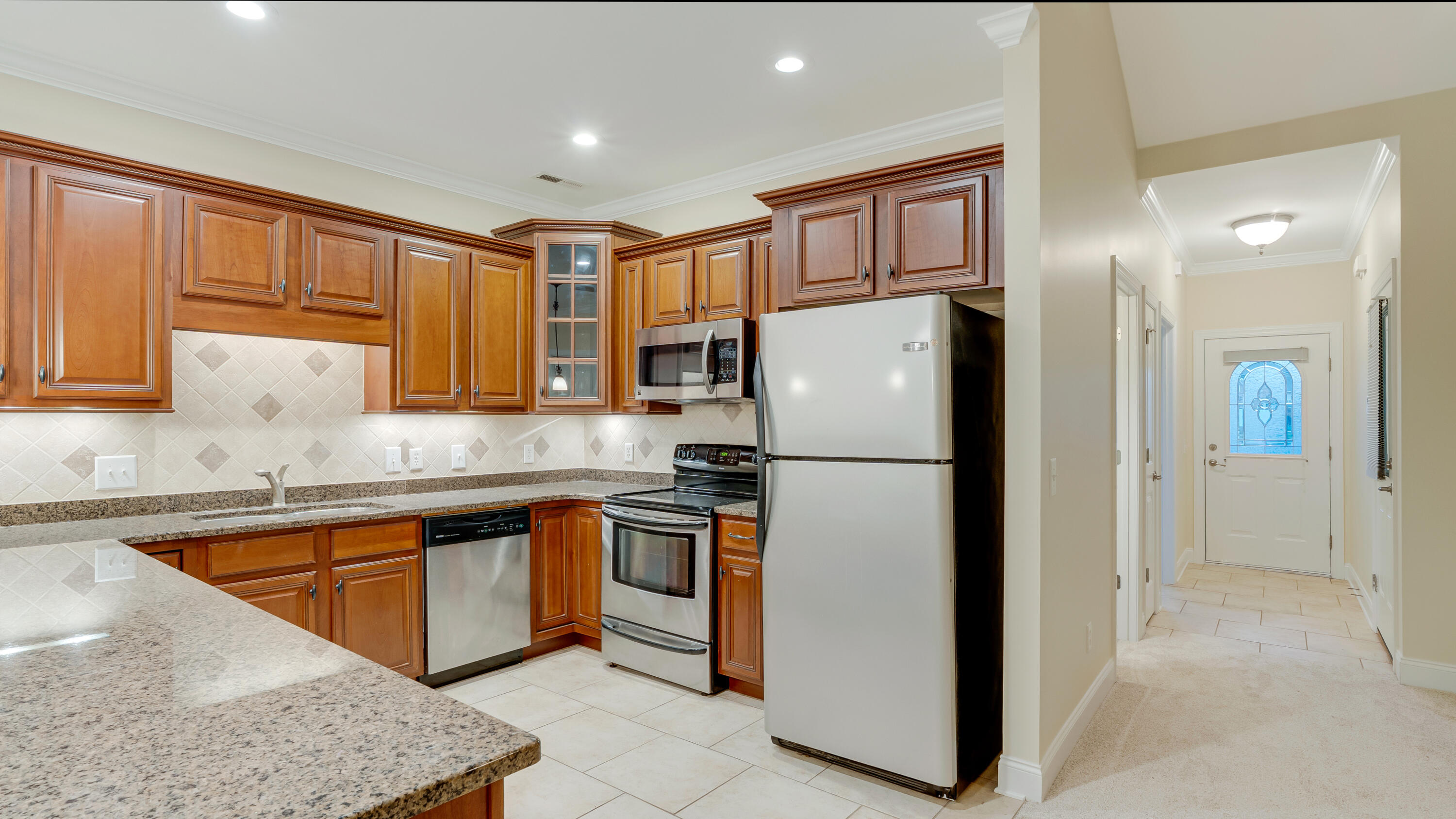 7685 Magnolia Leaf Lane