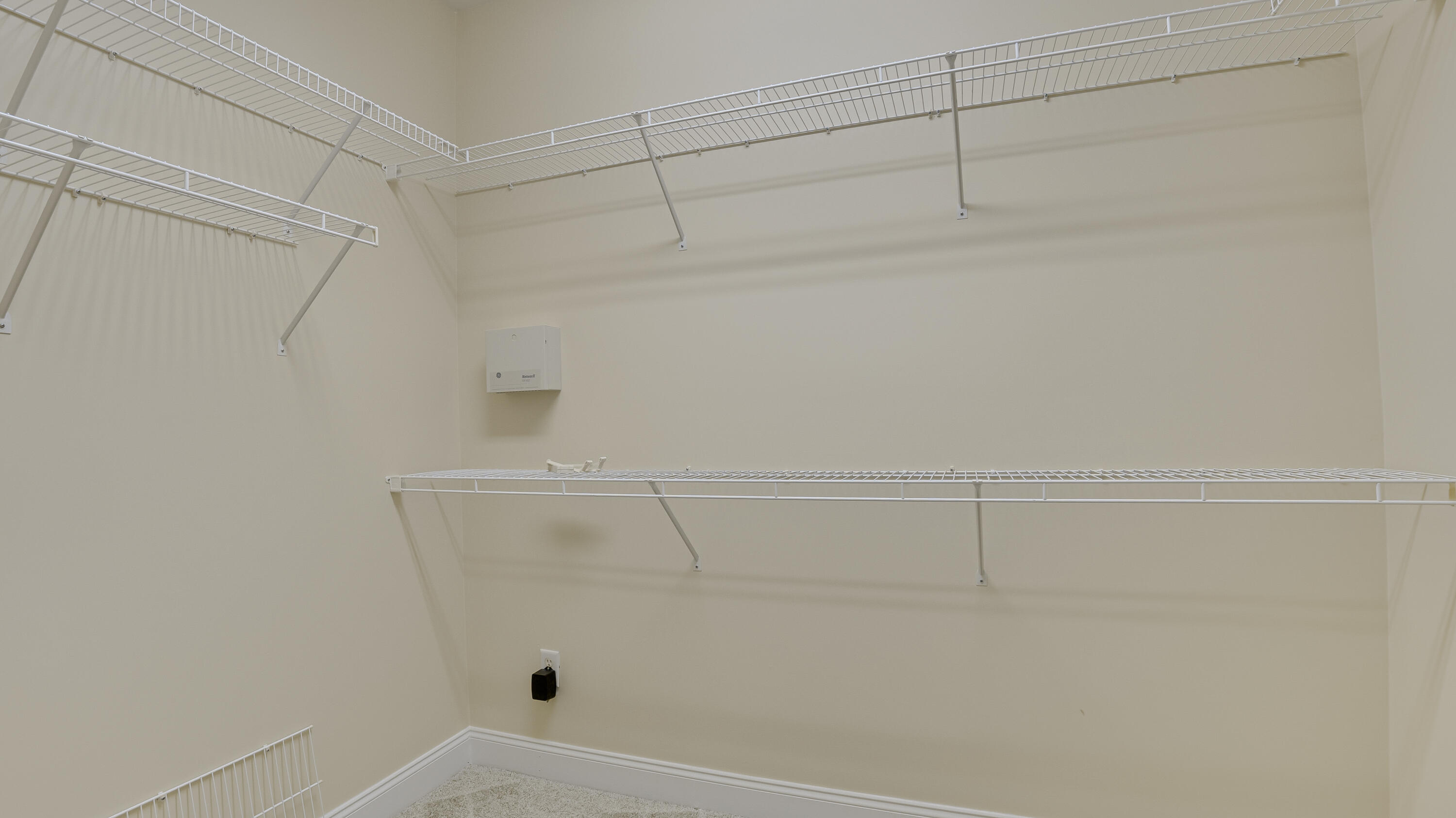 7685 Magnolia Leaf Lane