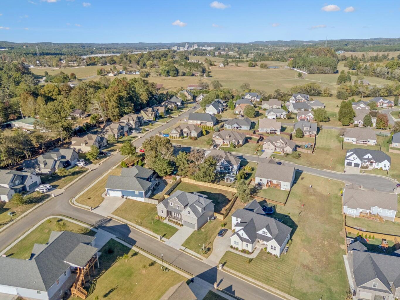 115 White Tail Lane NW