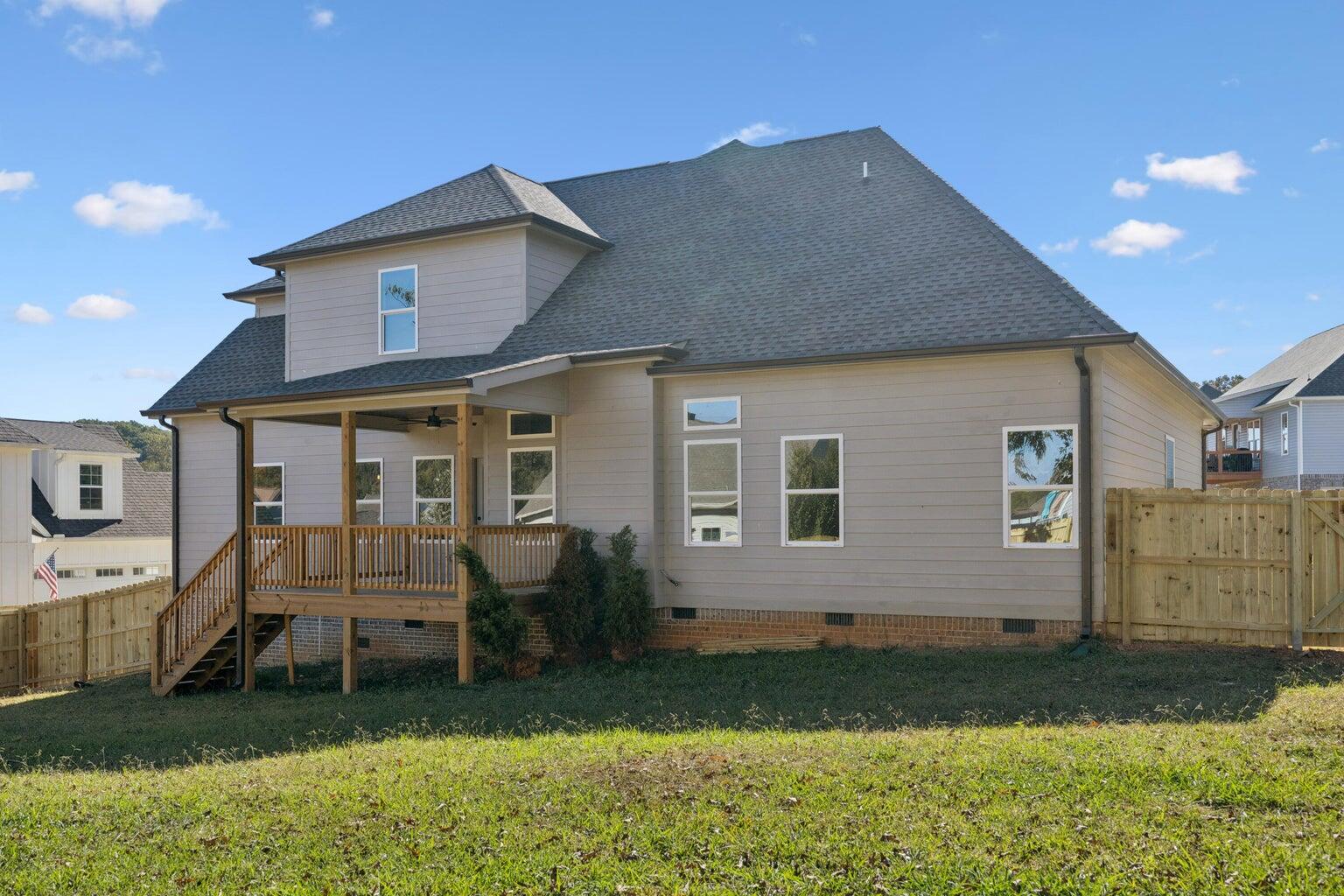 115 White Tail Lane NW