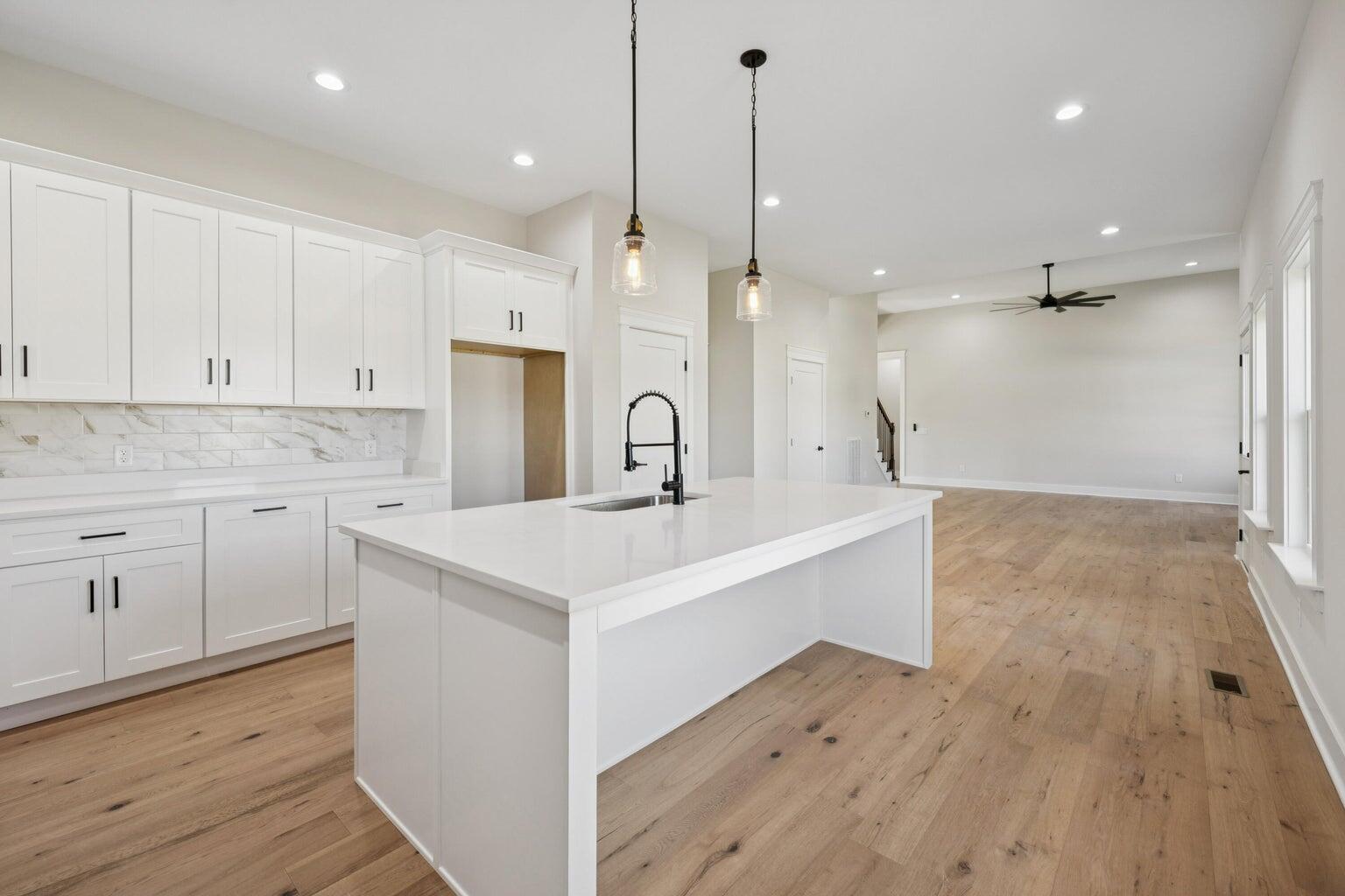 115 White Tail Lane NW