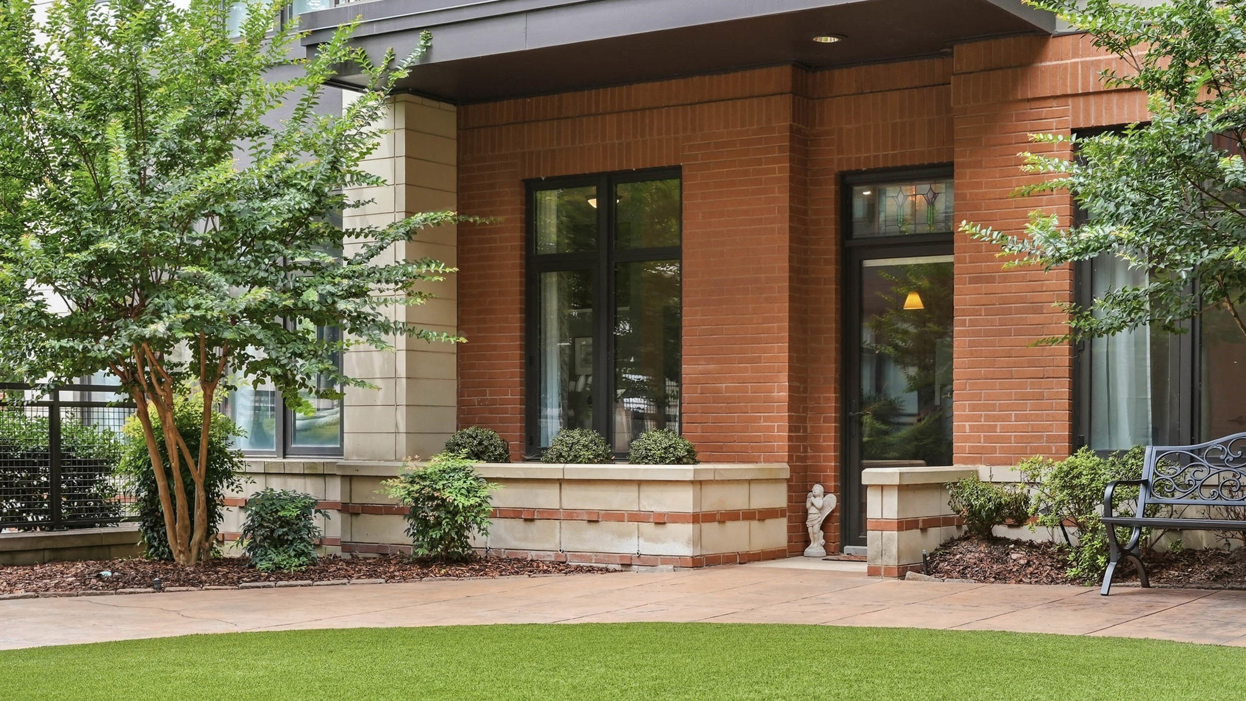 129 Walnut Street, Unit 022