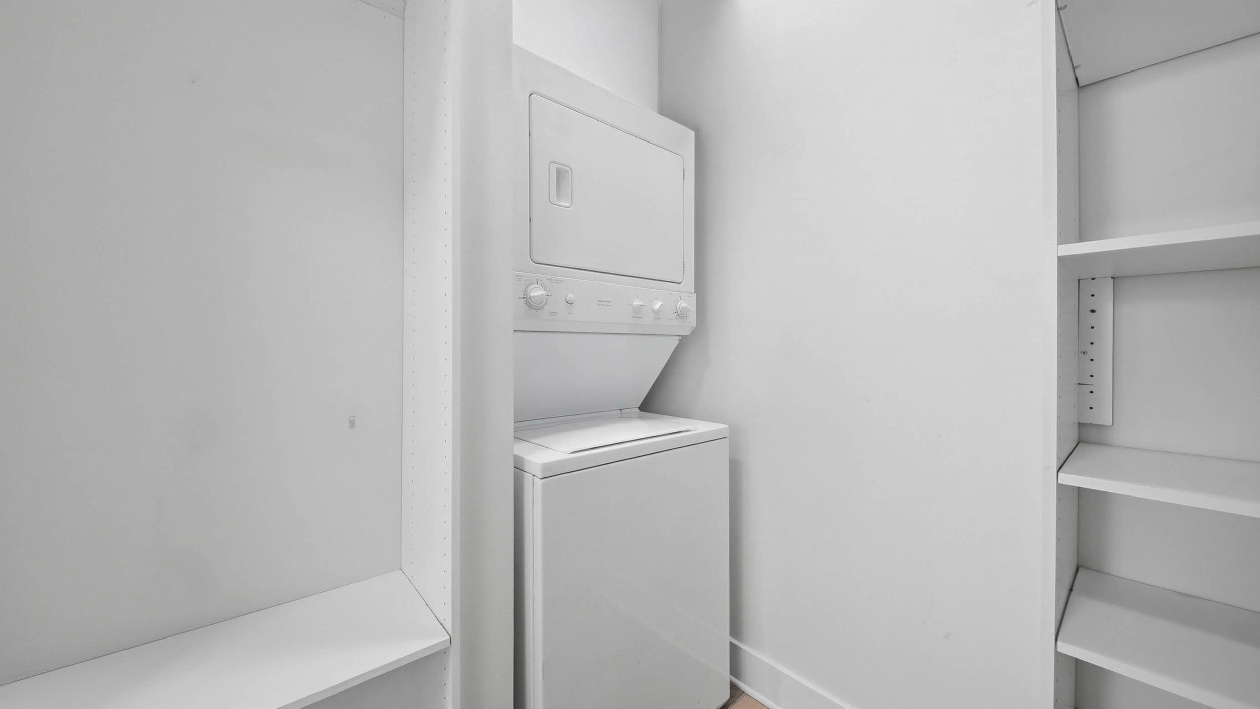 129 Walnut Street, Unit 022