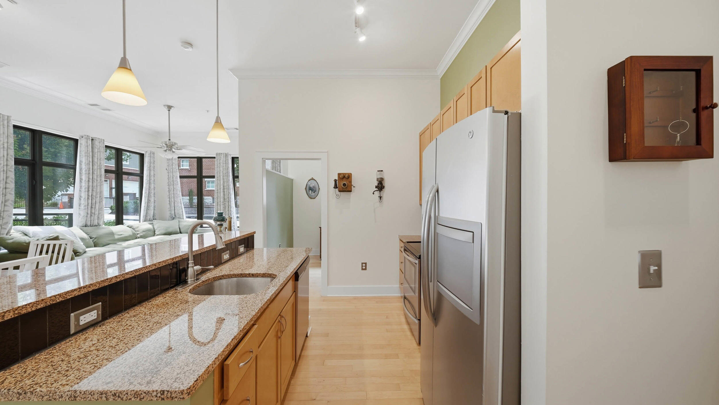 129 Walnut Street, Unit 022