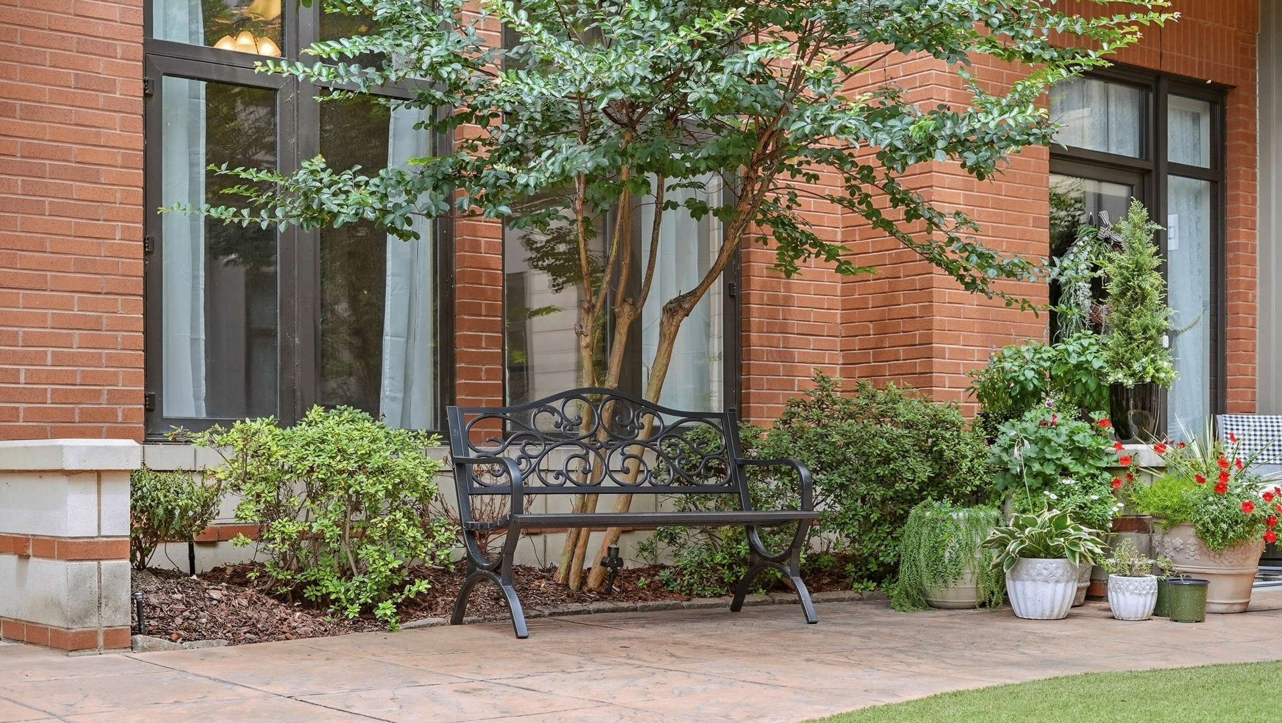 129 Walnut Street, Unit 022