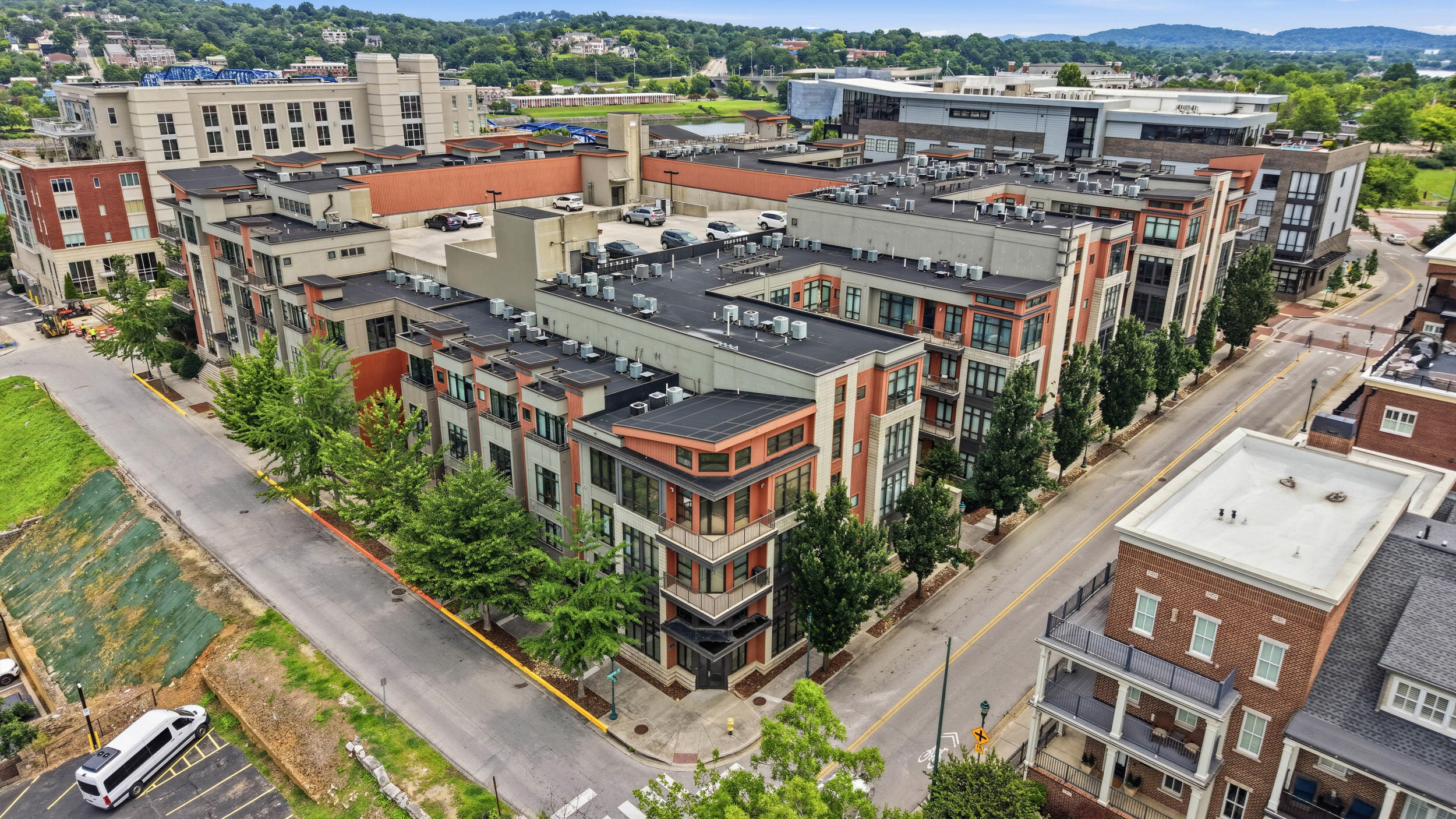 129 Walnut Street, Unit 022