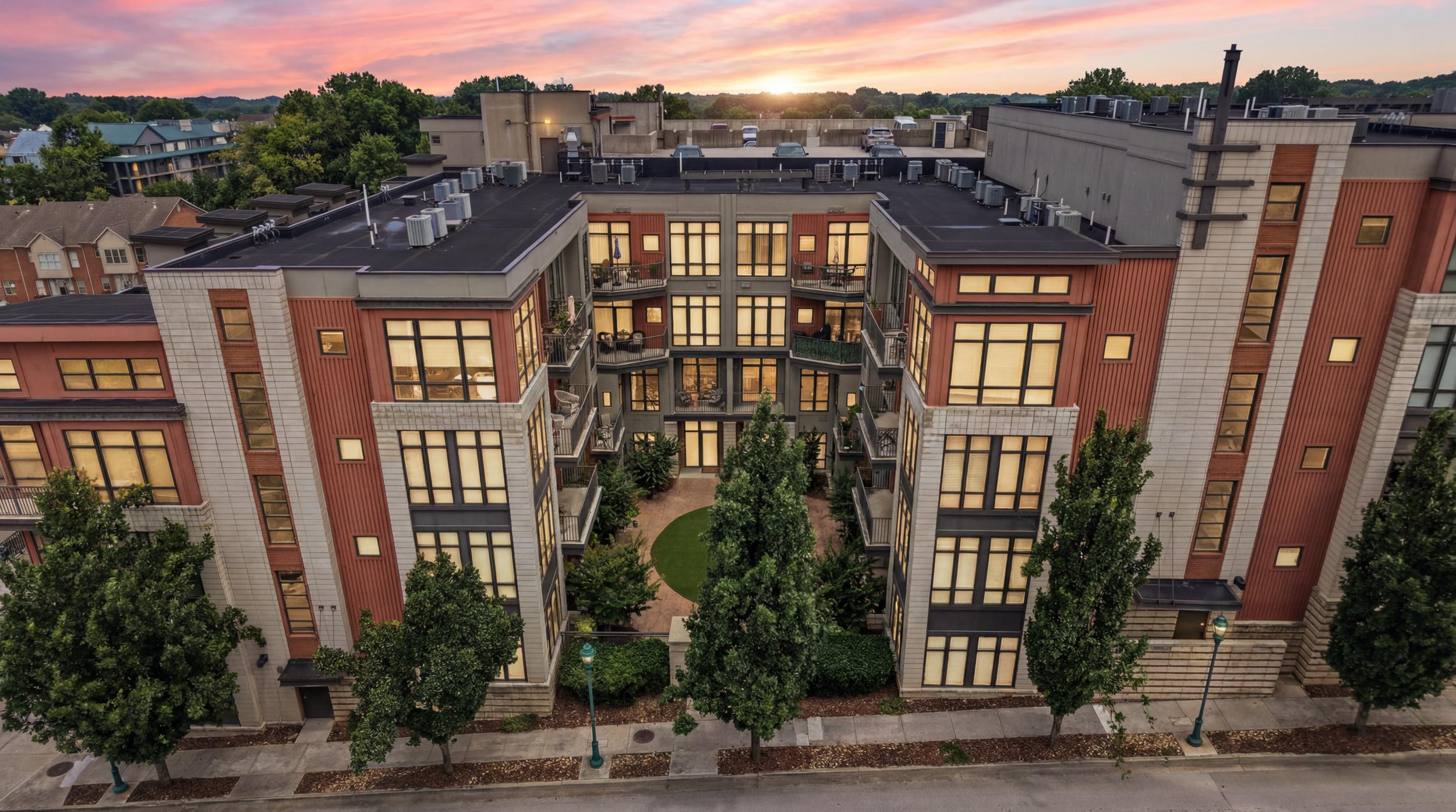 129 Walnut Street, Unit 022