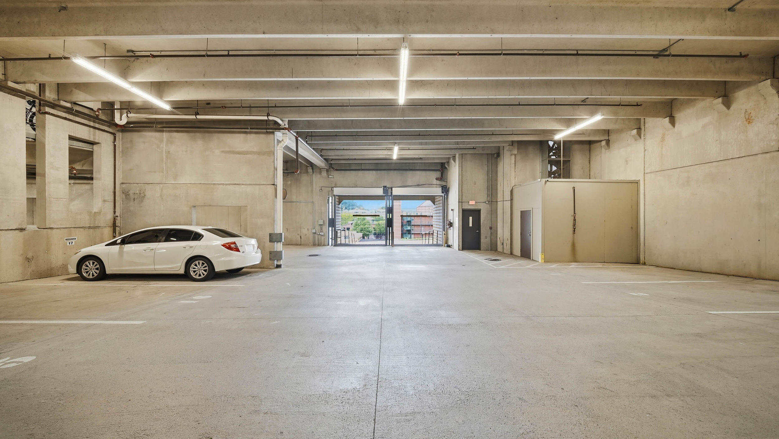129 Walnut Street, Unit 022