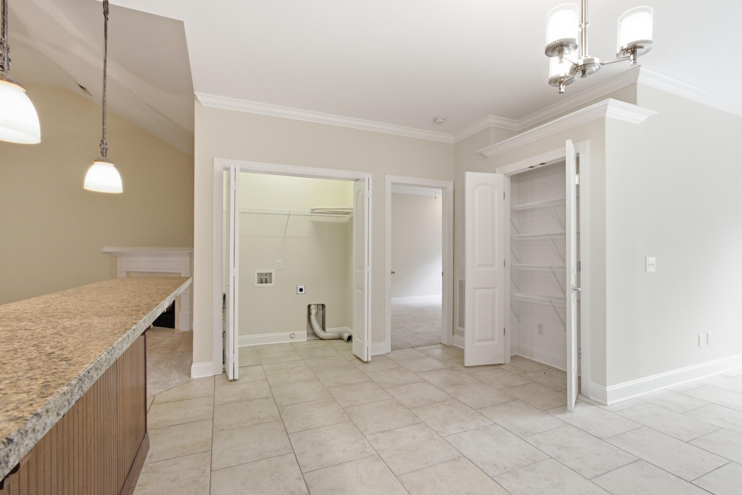 7685 Magnolia Leaf Lane