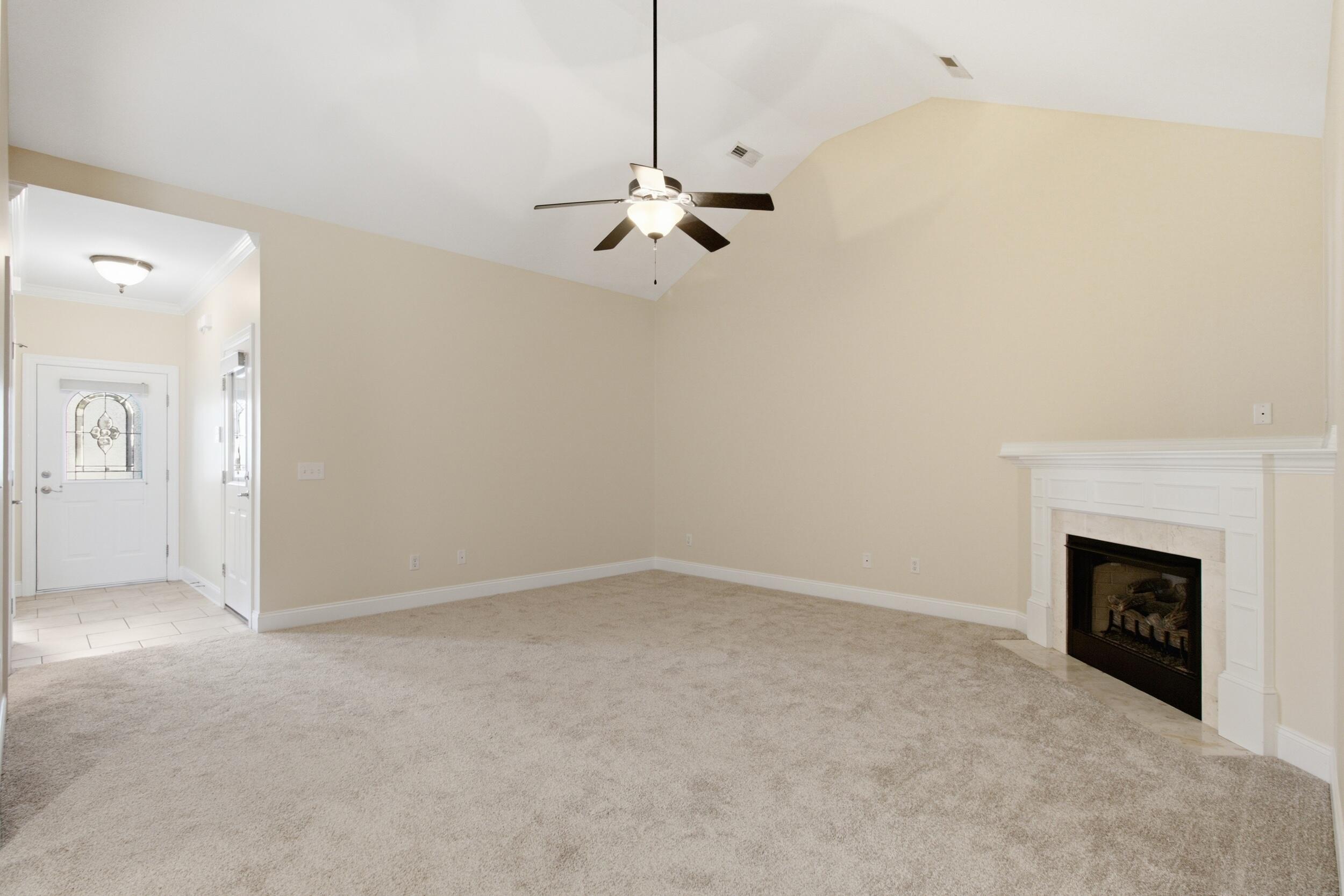 7685 Magnolia Leaf Lane