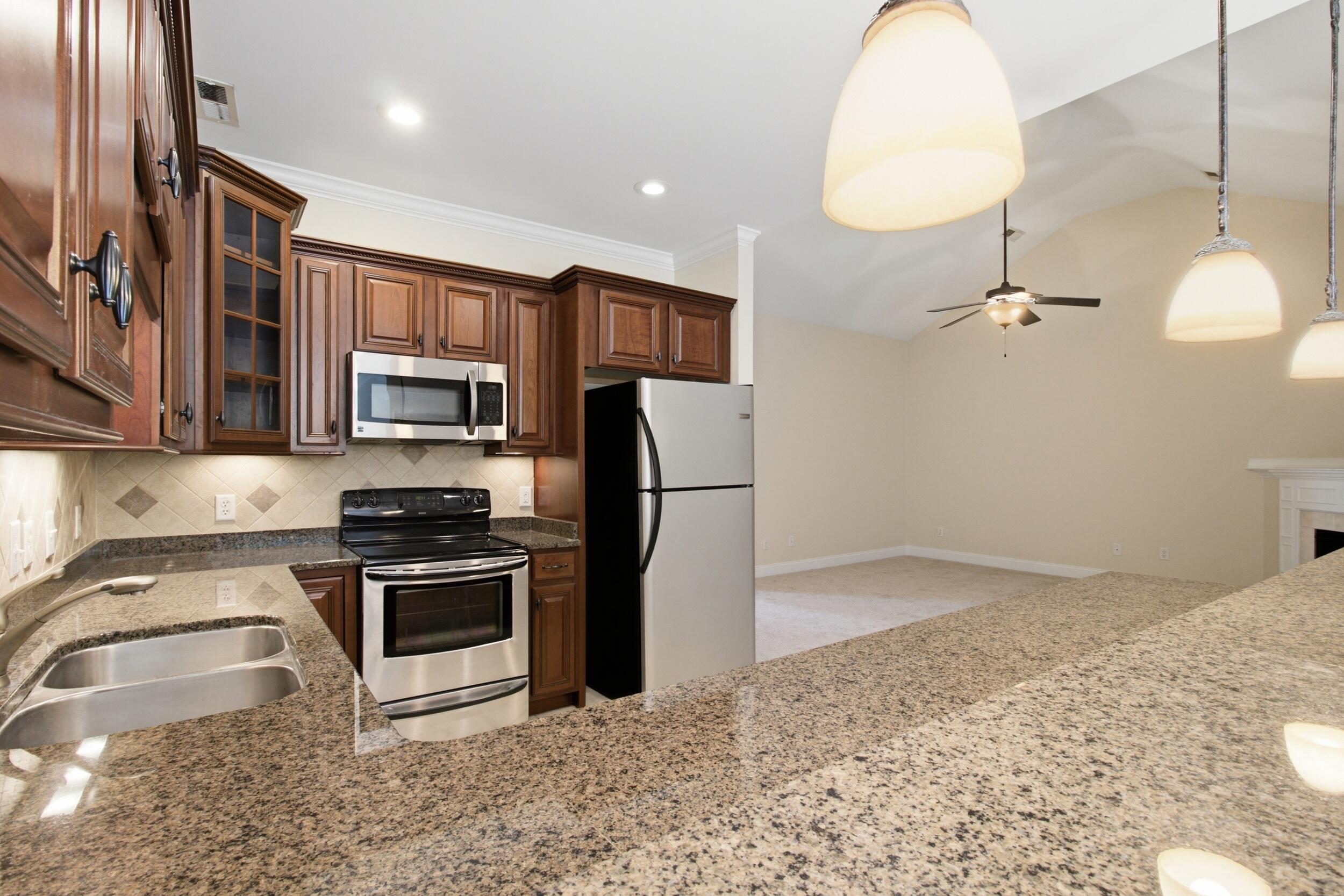 7685 Magnolia Leaf Lane