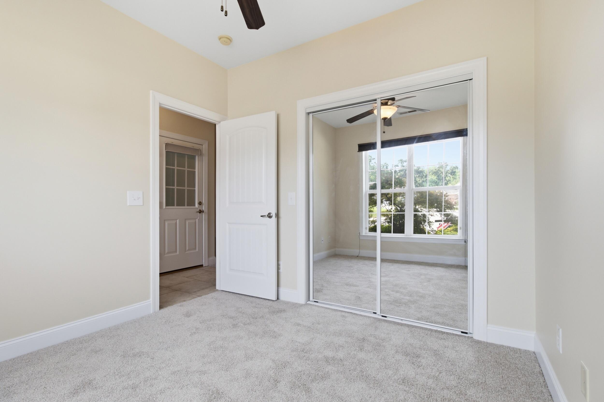7685 Magnolia Leaf Lane