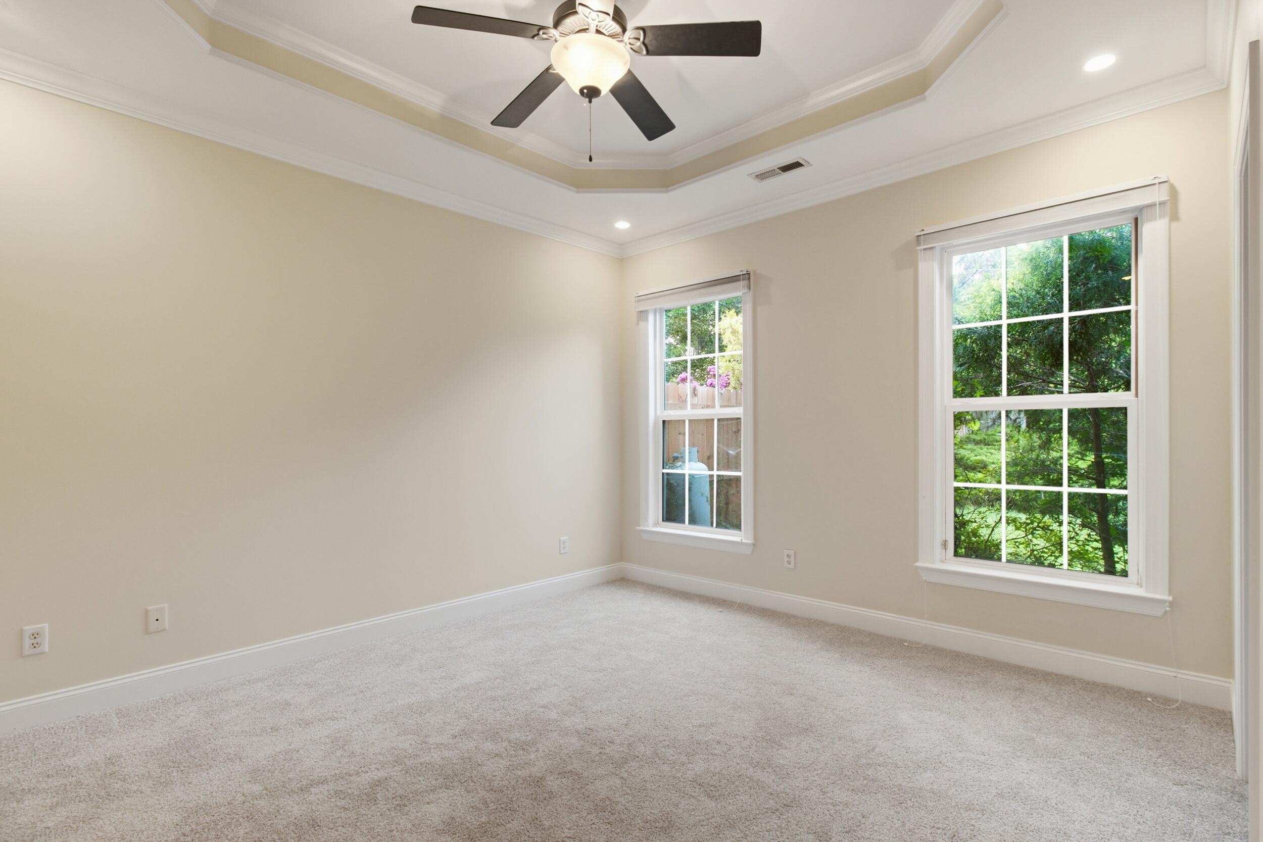 7685 Magnolia Leaf Lane