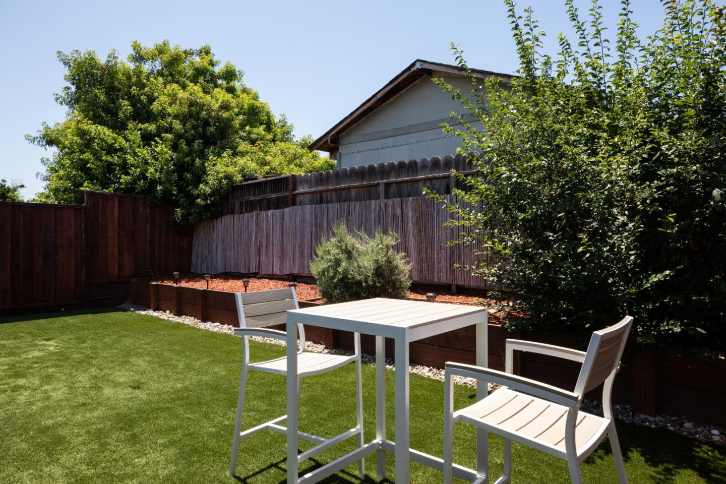 1521 Hearthstone DR
